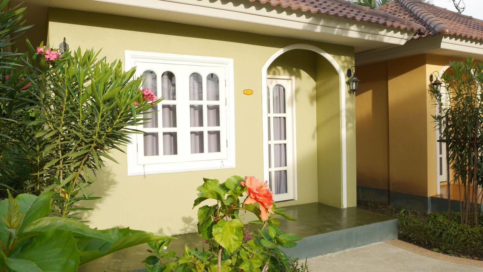 Wangpla Villa Resort Nakhon Sawan Ngoại thất bức ảnh