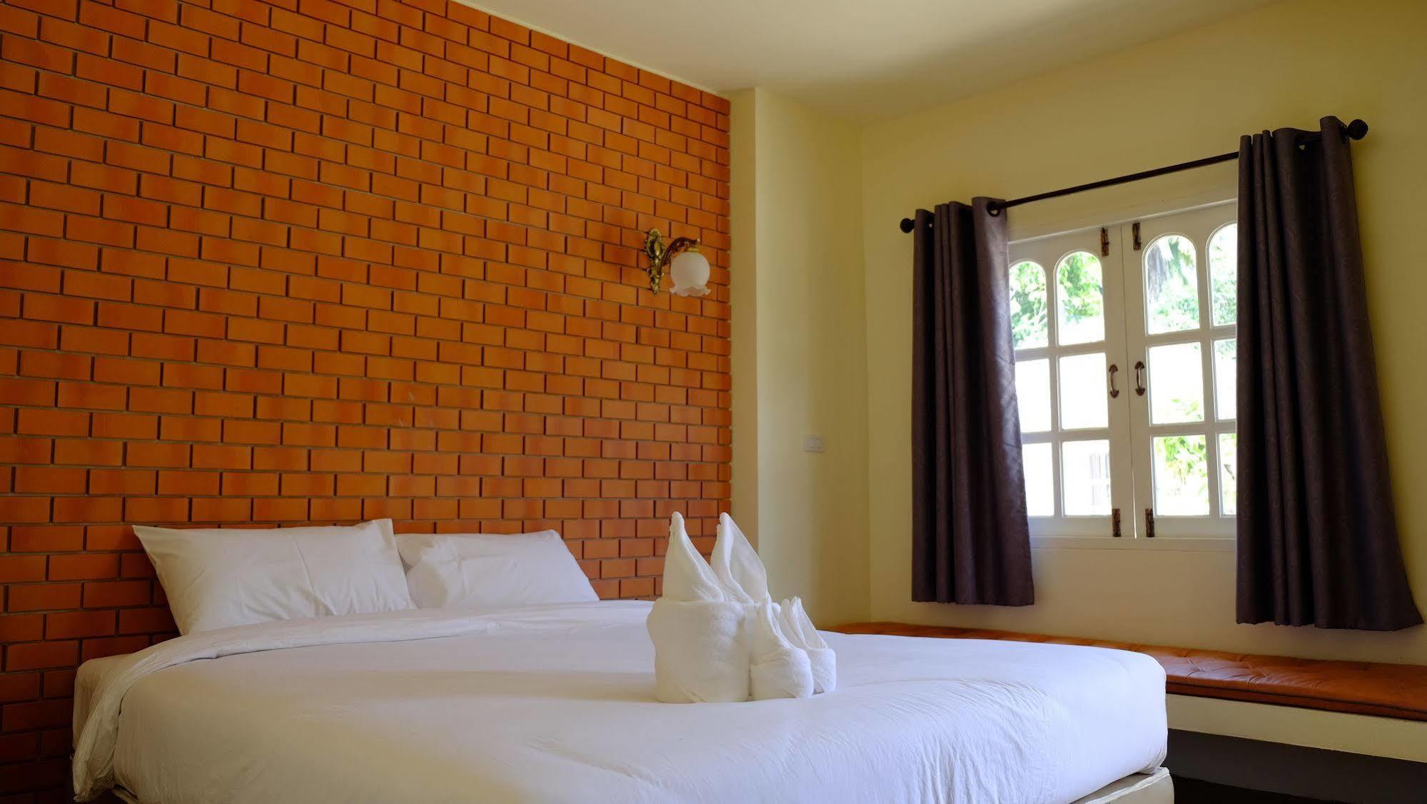 Wangpla Villa Resort Nakhon Sawan Ngoại thất bức ảnh