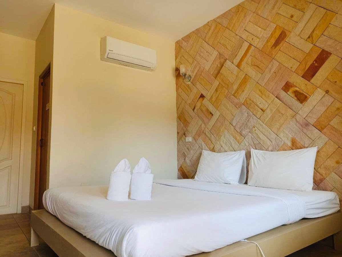 Wangpla Villa Resort Nakhon Sawan Ngoại thất bức ảnh
